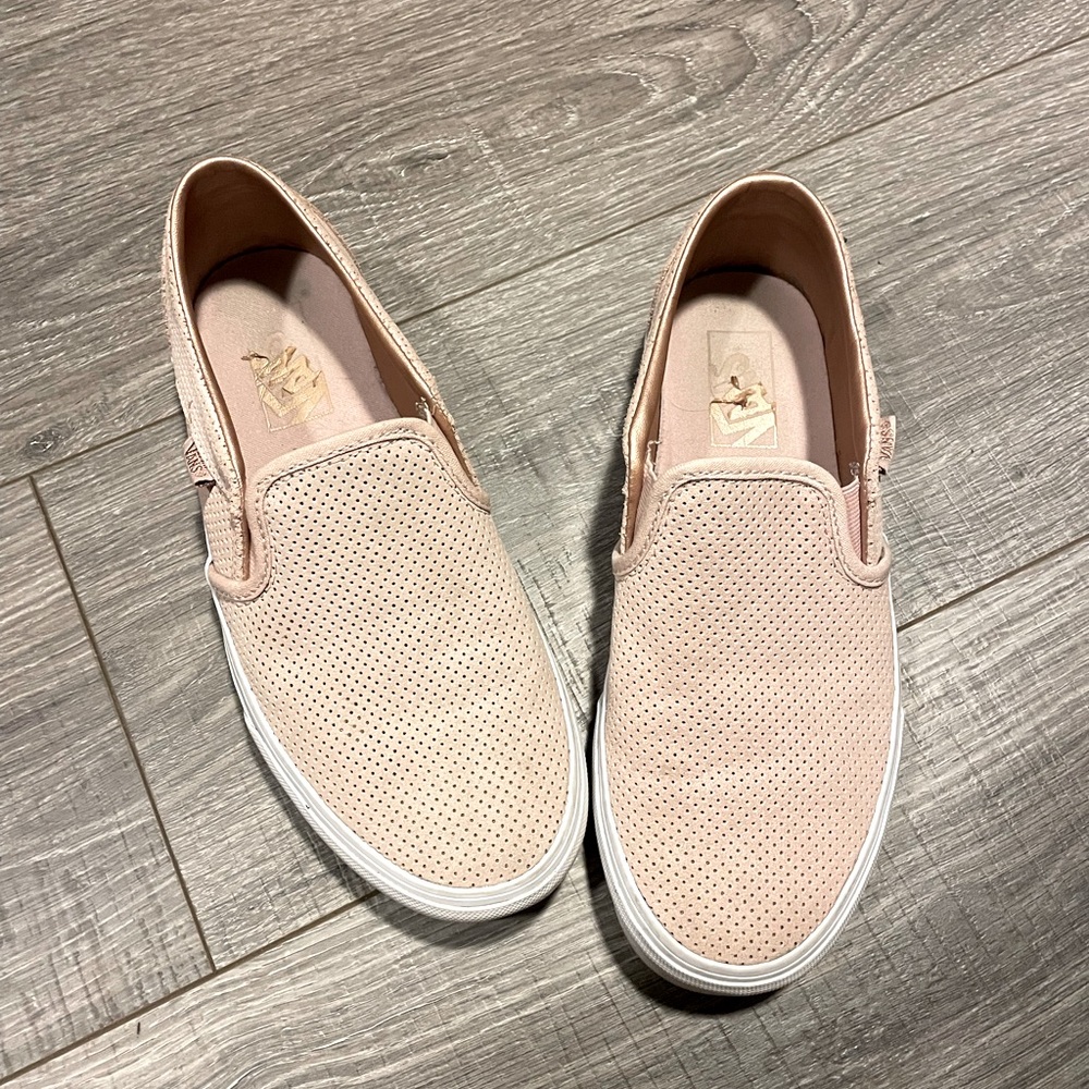 Vans Asher Rose Gold! Come in original box